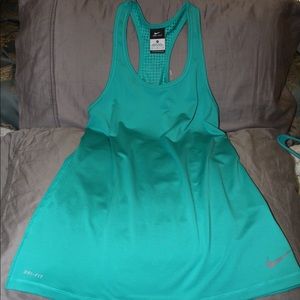 Nike Tank top- NEW